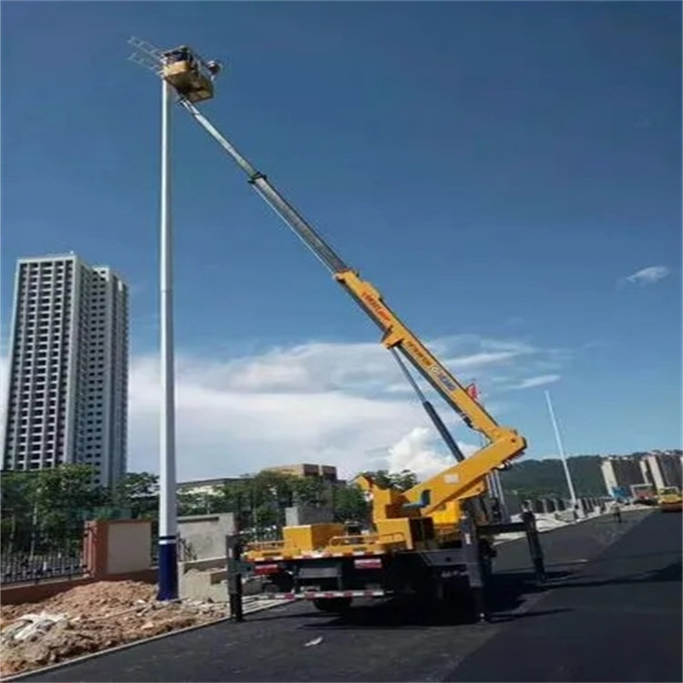 色达维修路灯的曲臂升降车出租