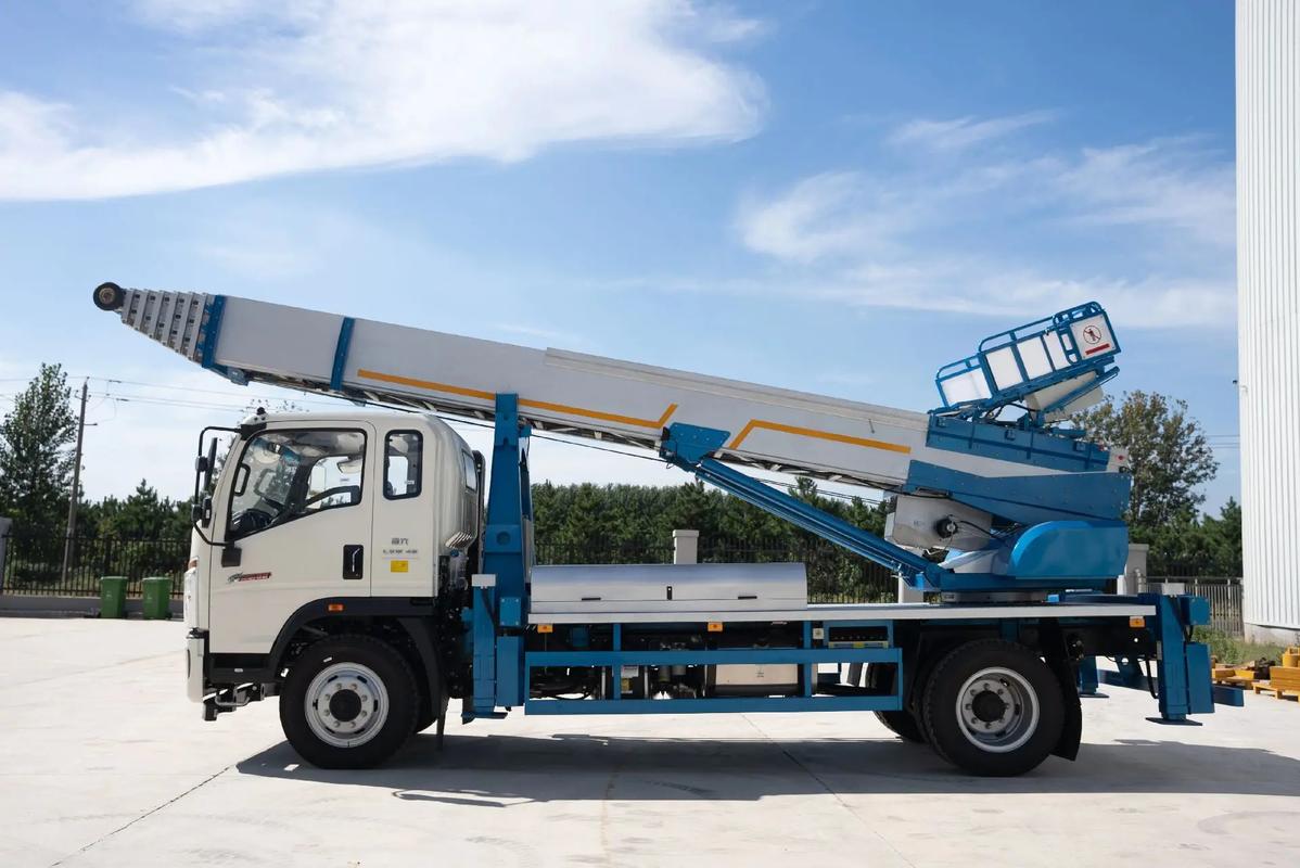 色达云梯上料车租赁费用