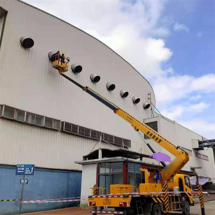 色达高空作业车出租服务：专业广告牌安装解决方案