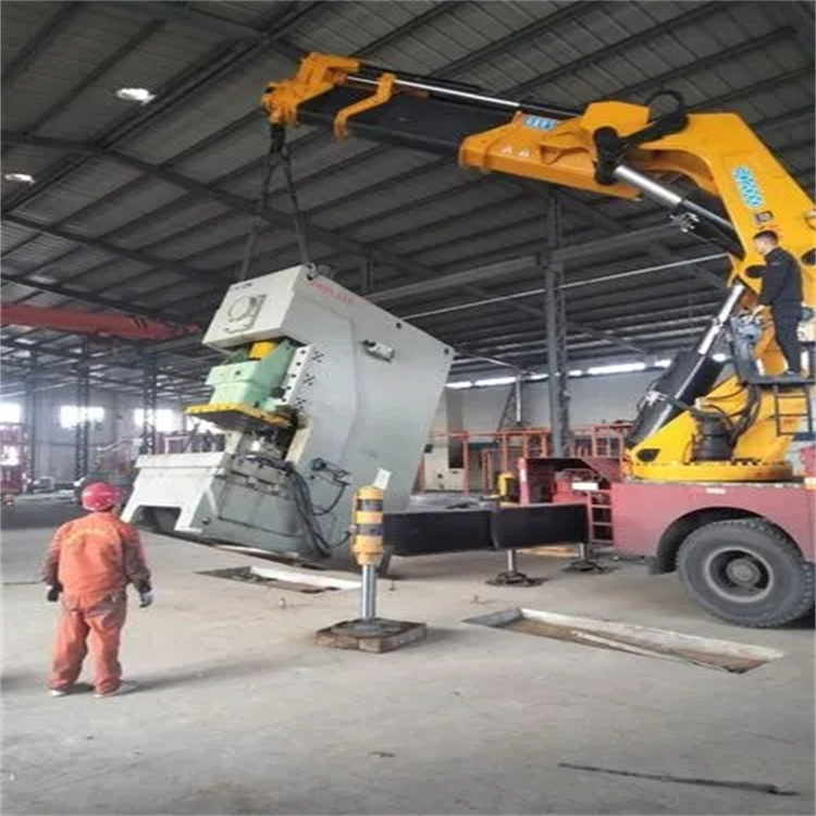 色达80吨折臂吊车出租附近电话